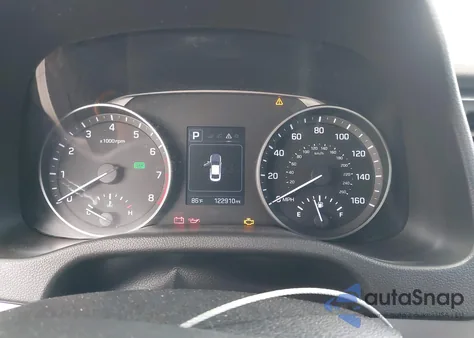 2018 Hyundai Elantra Sel z USA, uszkodzony, nr VIN 5NPD84LF4JH233935